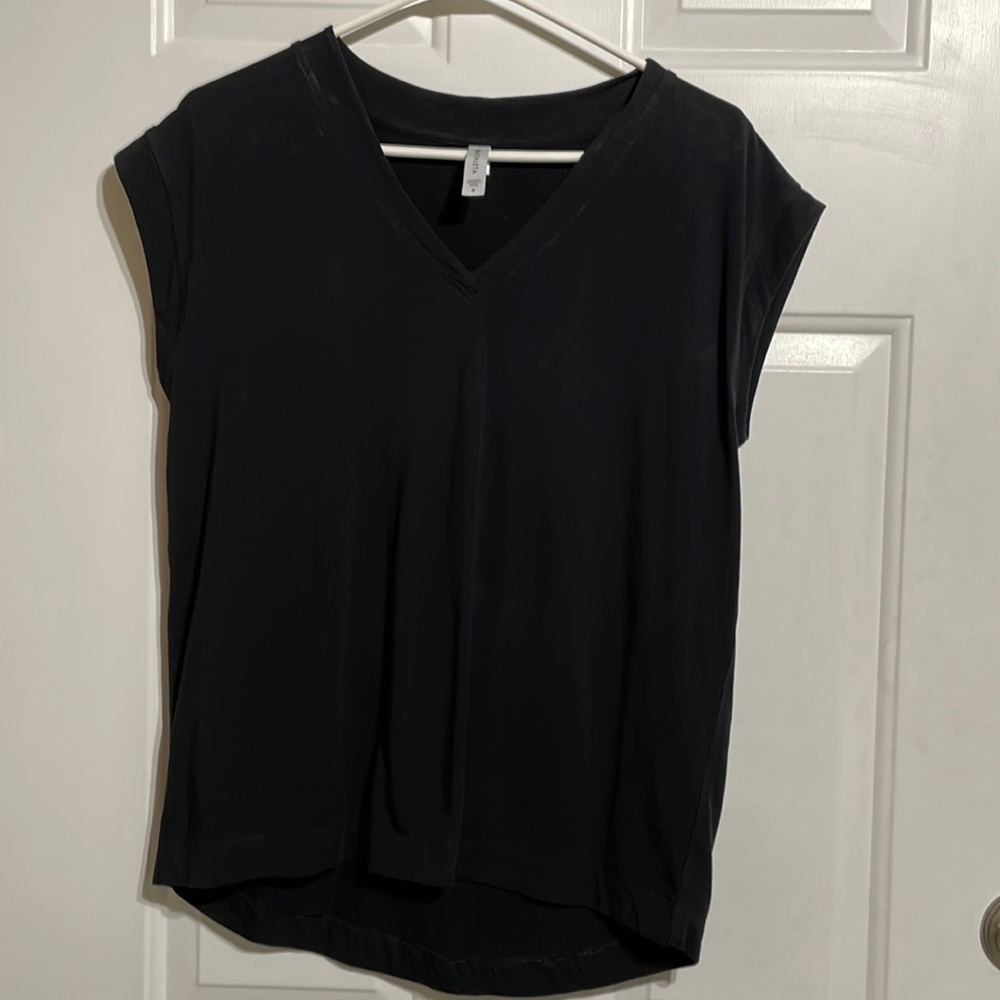 Athleta Avenue Tee Black Size Small Great Condition